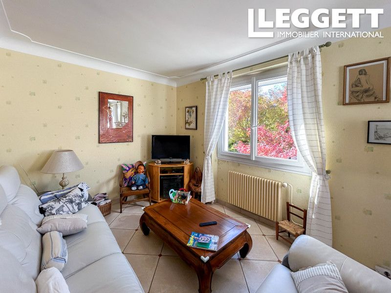 Property photo 3 of 9