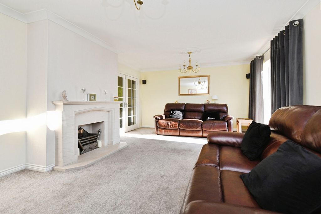 Property photo 2 of 21 Pbox-Img.Jpg