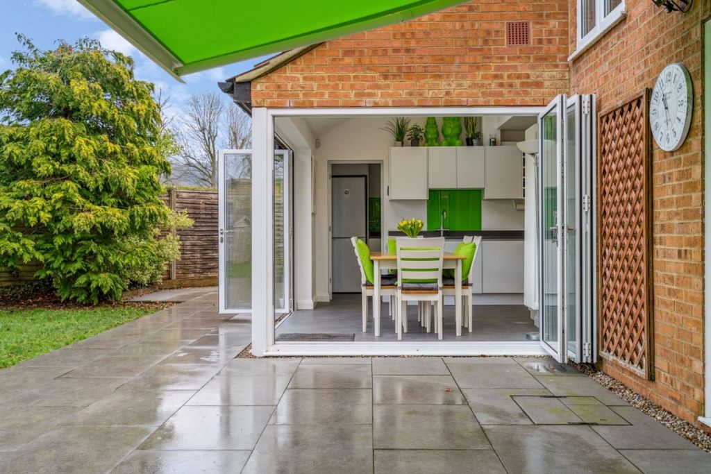 Property photo 3 of 17