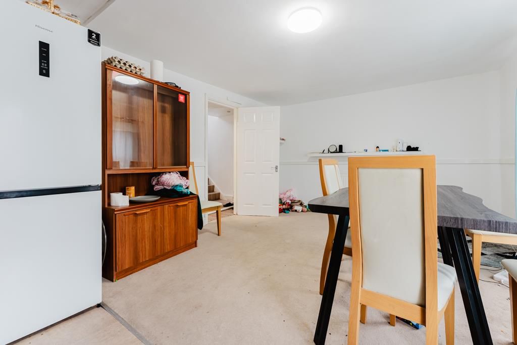 Property photo 3 of 18 30 Hazelwood Road, Northampton (16 Of 19).Jpg