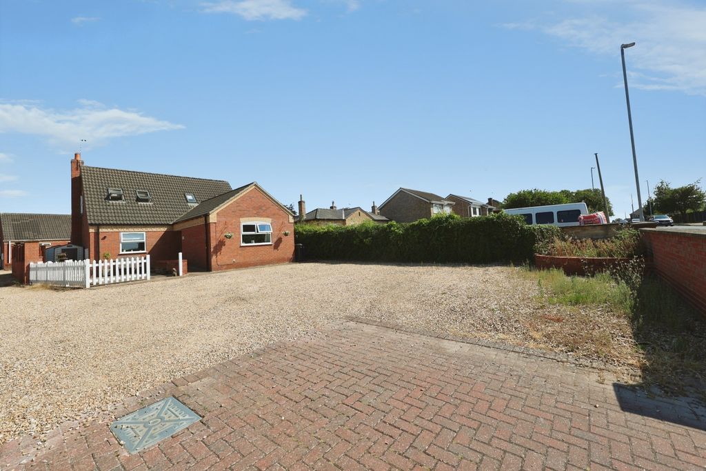 Property photo 1 of 22 5299071