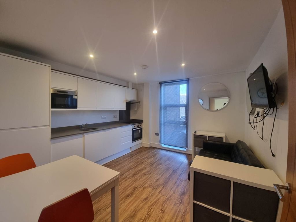 Property photo 2 of 11