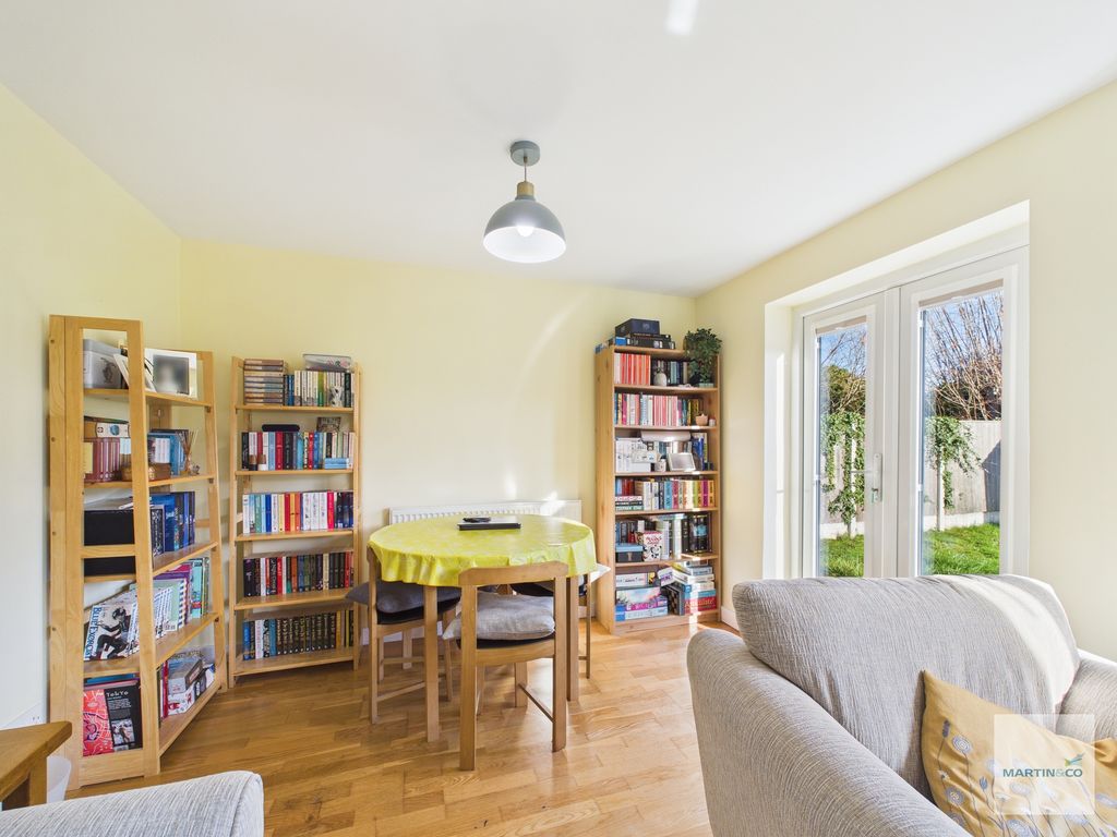 Property photo 3 of 19 Cam03394G0-Pr0430-Still004