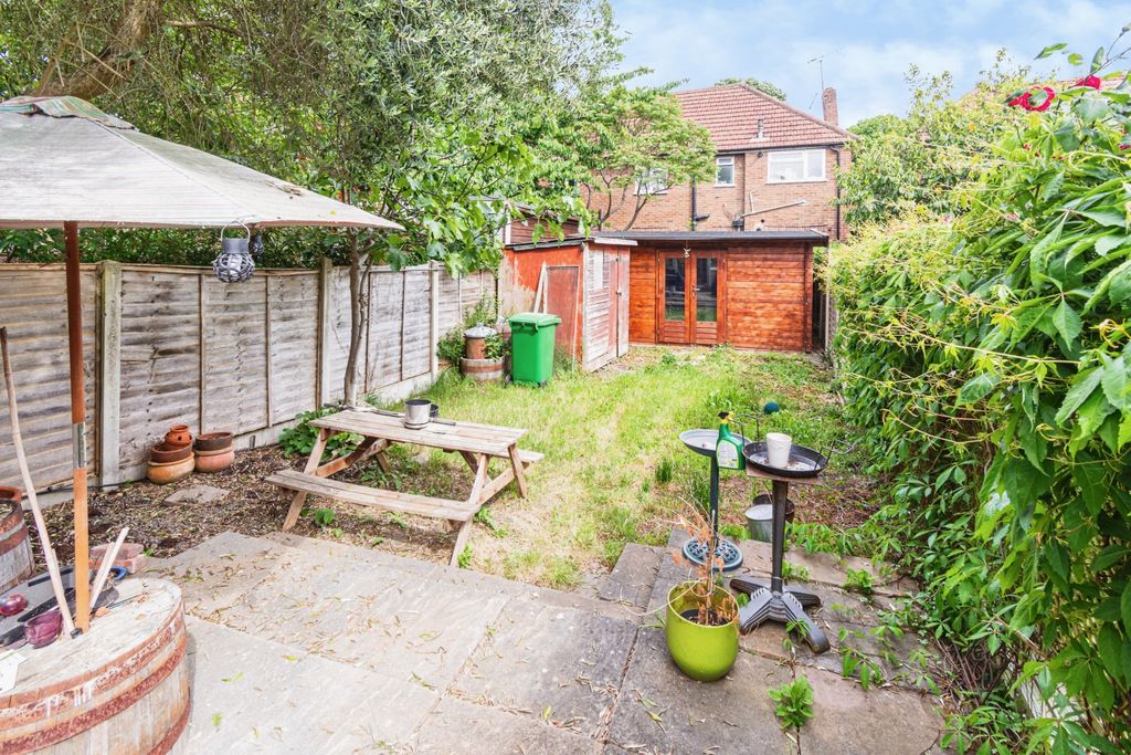 Property photo 2 of 19