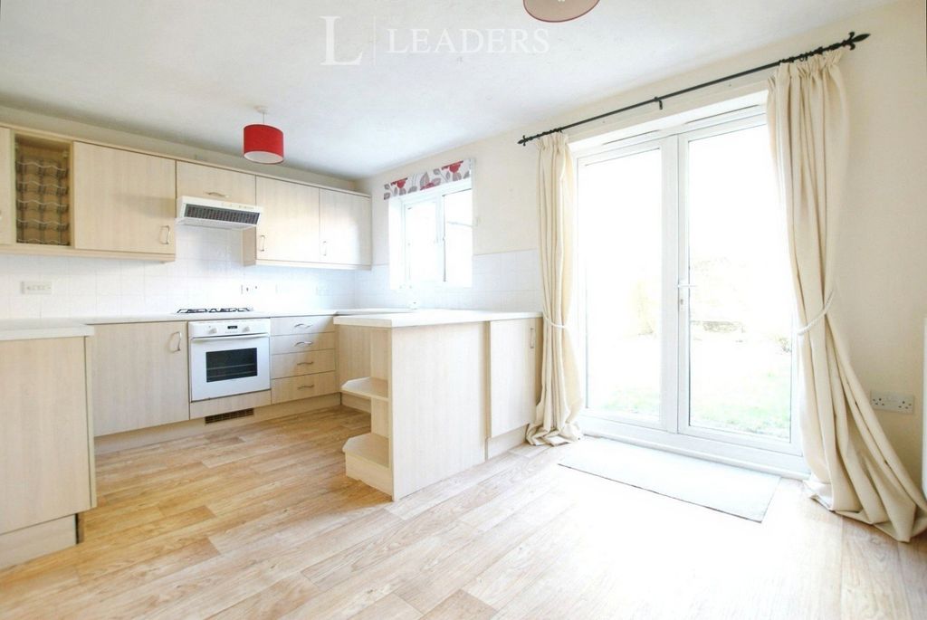 Property photo 2 of 11 Pbox-Img.Jpg