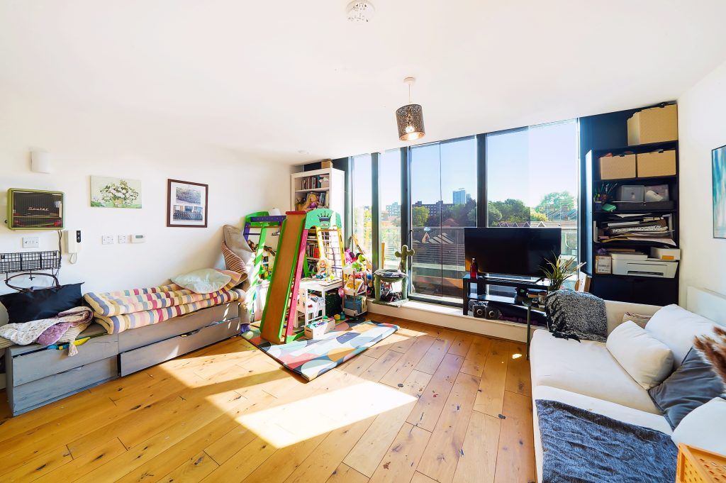 Property photo 1 of 8
