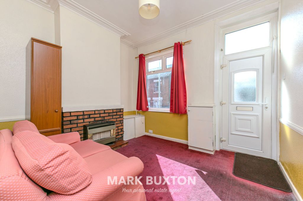 Property photo 3 of 12