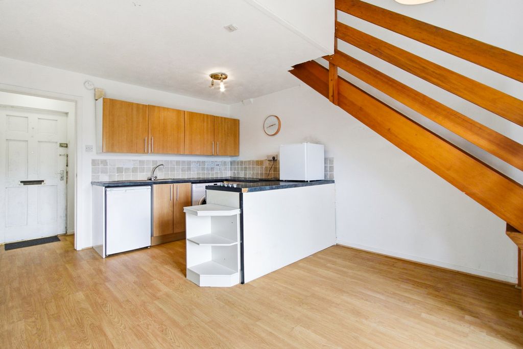 Property photo 2 of 22