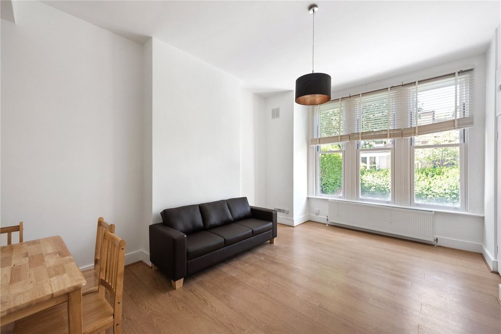 Property photo 2 of 12 Picture No. 19