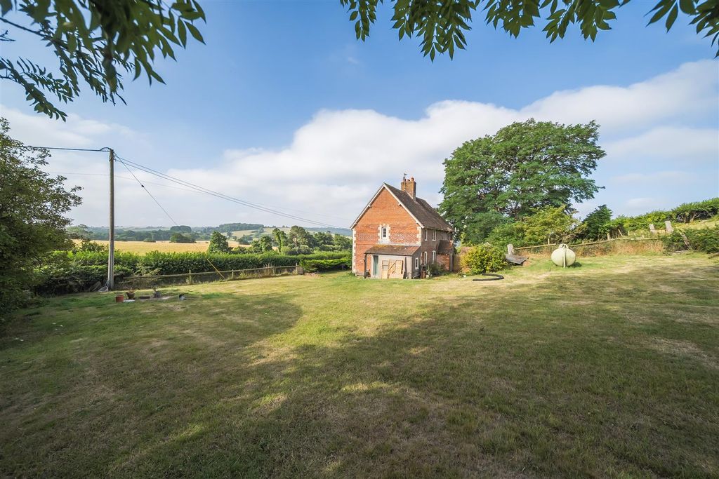 Property photo 3 of 7 1329689-3-68821824821A6.Jpg