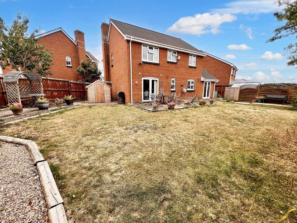 Property photo 2 of 30