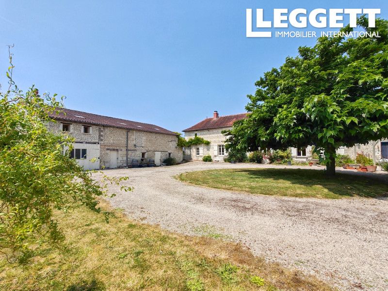 Property photo 1 of 10