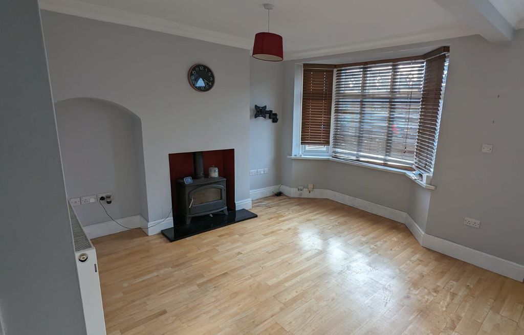 Property photo 2 of 15 Living Room