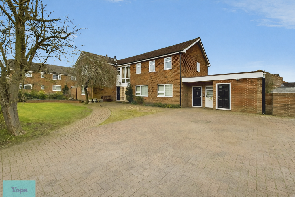 Property photo 1 of 22 Side View