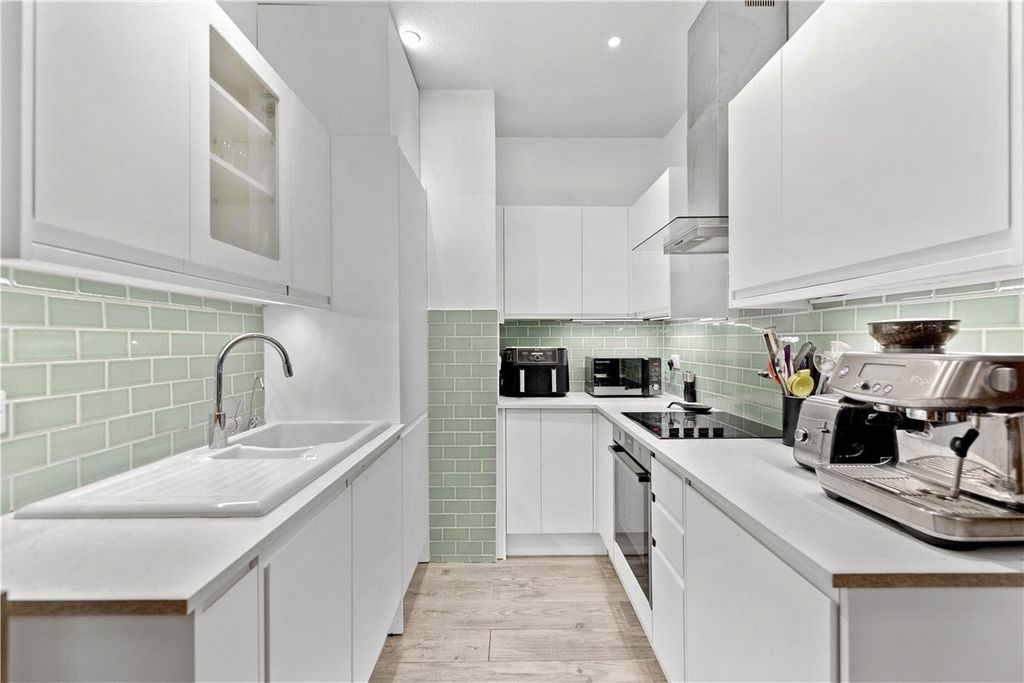 Property photo 2 of 10 Picture No. 07