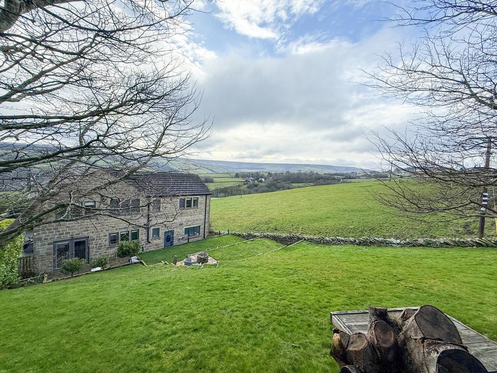 Property photo 1 of 40