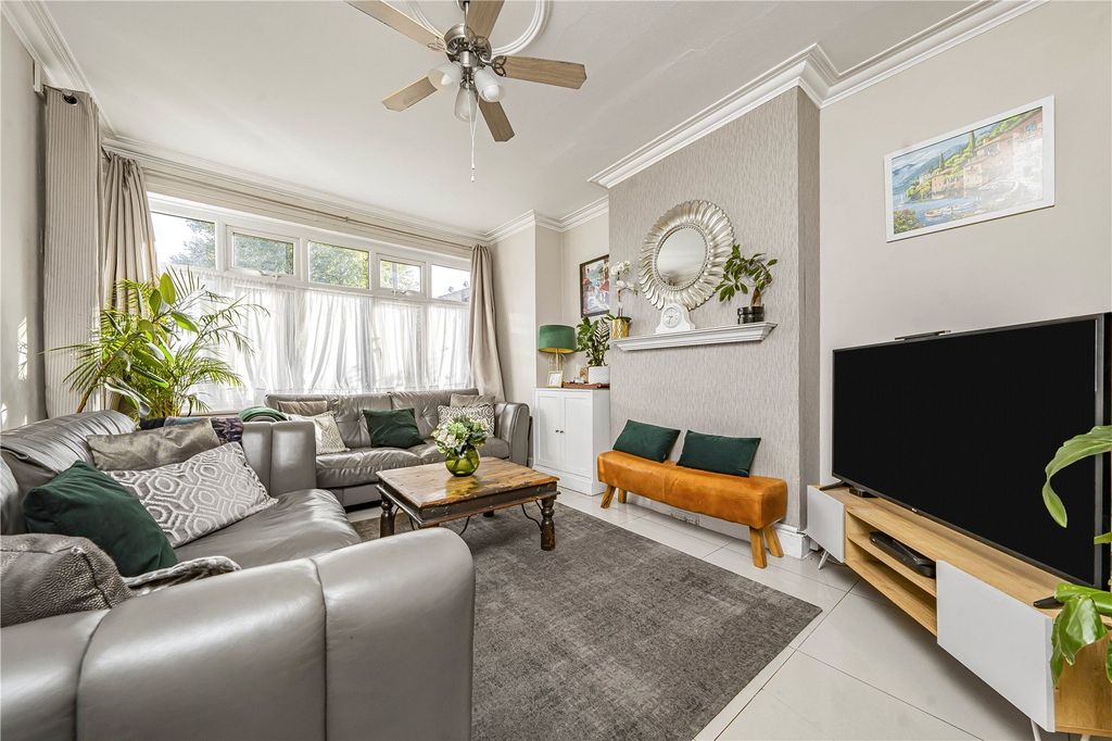 Property photo 2 of 12 Picture No. 02