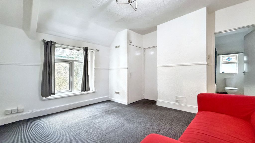 Property photo 2 of 6 Img_9524.Jpeg