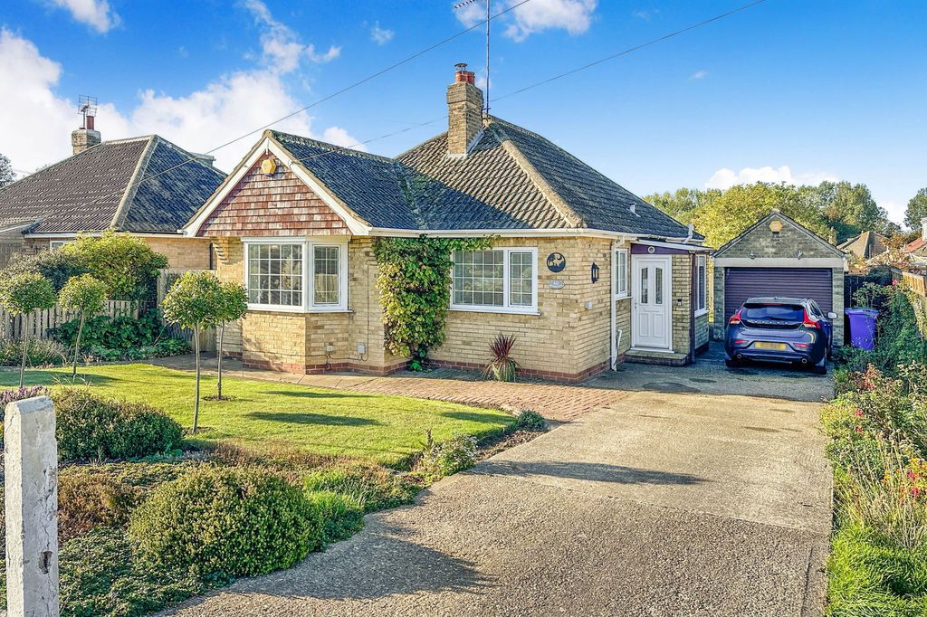 Property photo 1 of 18