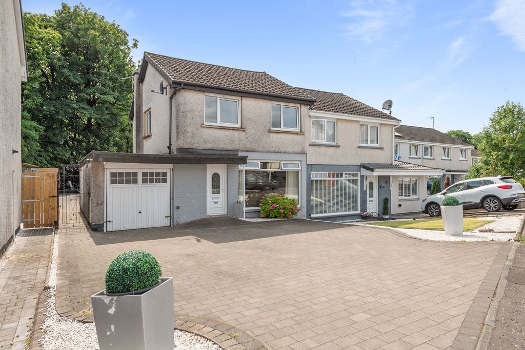 Property photo 1 of 28 5293572
