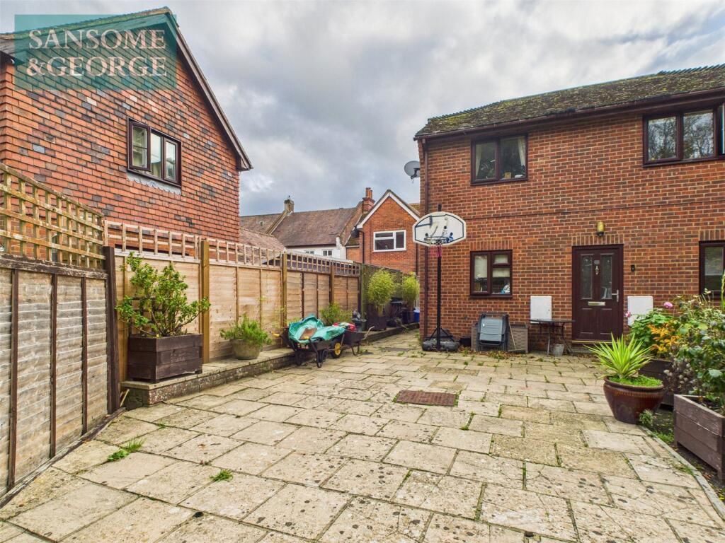 Property photo 3 of 10