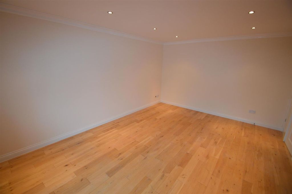 Property photo 2 of 3 Dsc_(1254).Jpg