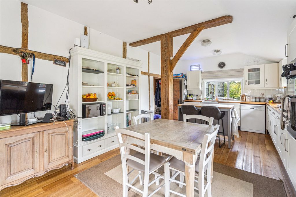 Property photo 2 of 17 Kitchen/B'fast Room