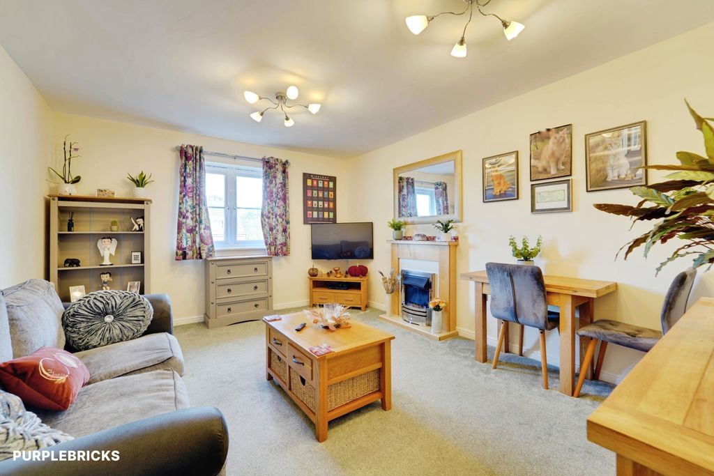 Property photo 3 of 17