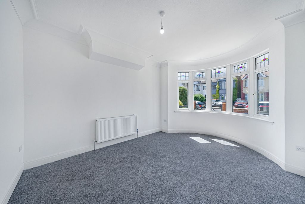 Property photo 3 of 24
