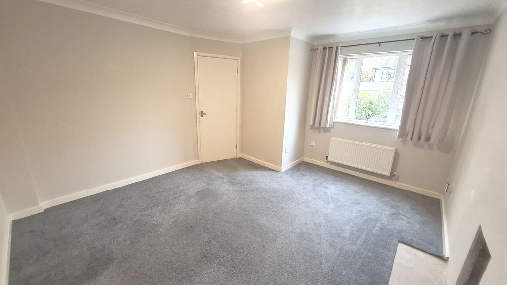 Property photo 3 of 25