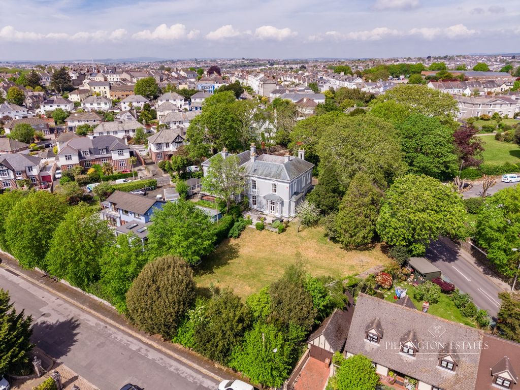 Property photo 1 of 27 5070681