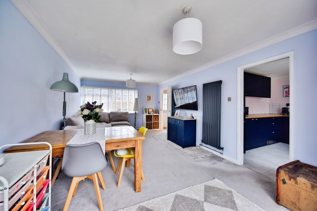 Property photo 2 of 17 Pbox-Img.Jpg