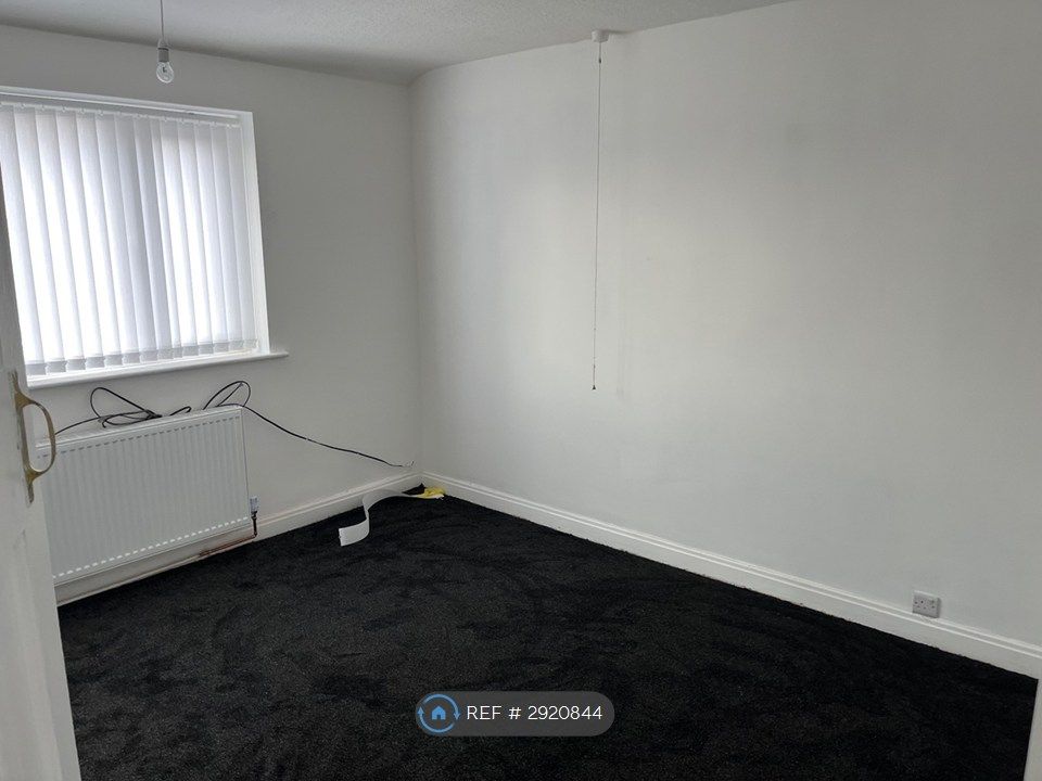 Property photo 2 of 3