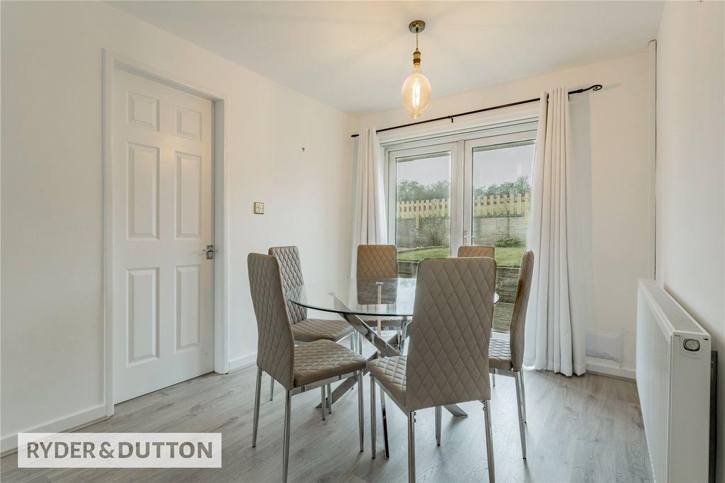 Property photo 3 of 16 Dining Room