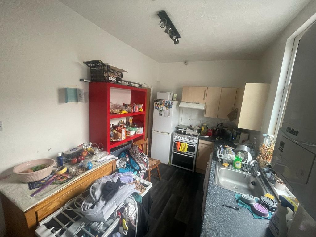 Property photo 3 of 8