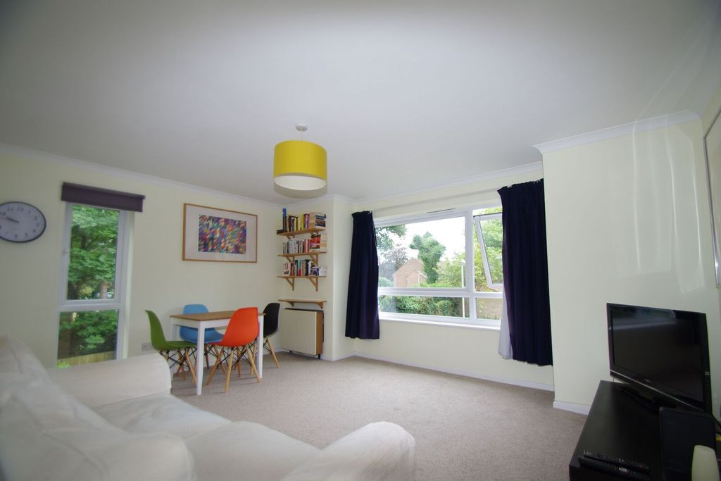 Property photo 2 of 5