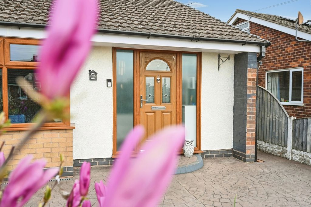 Property photo 1 of 19 Pbox-Img.Jpg