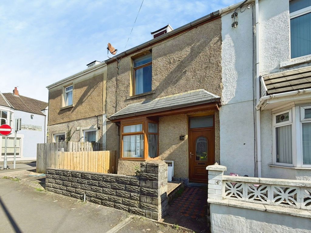 Property photo 1 of 22