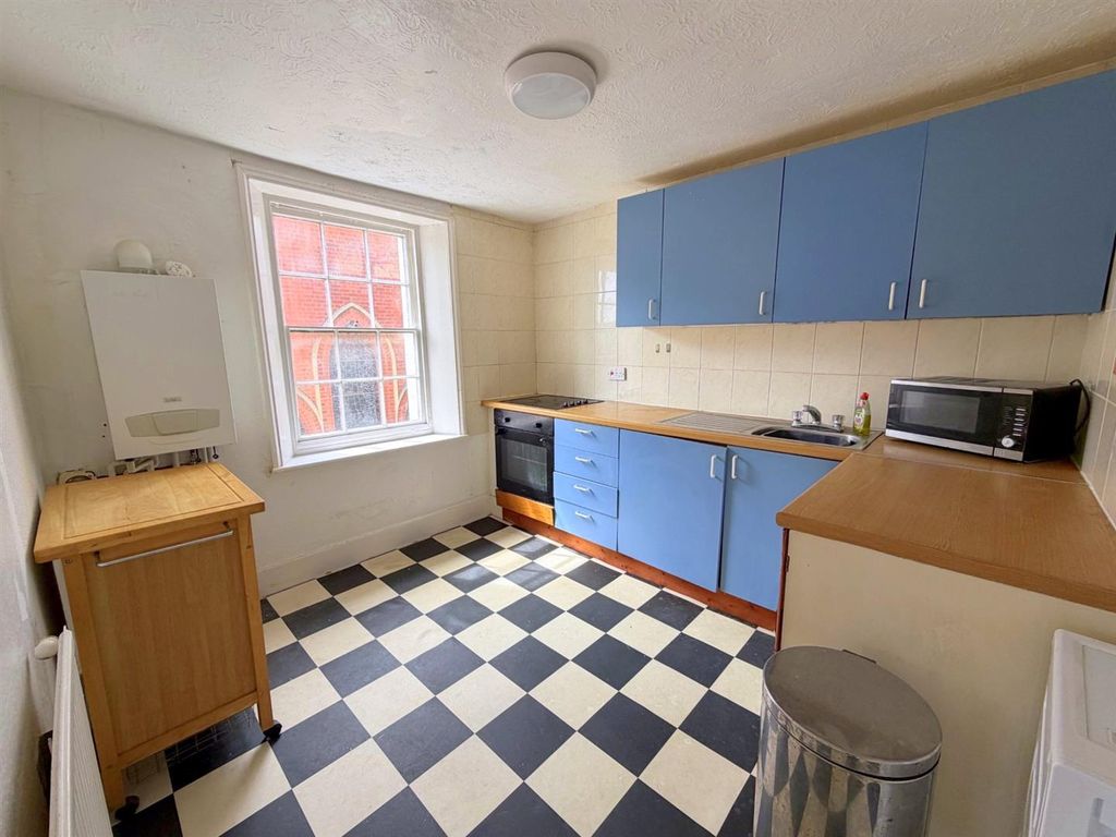 Property photo 3 of 10 Black3.Jpg