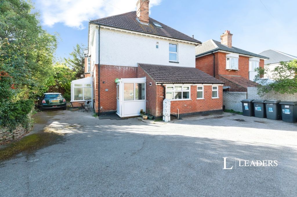 Property photo 1 of 14 Pbox-Img.Jpg