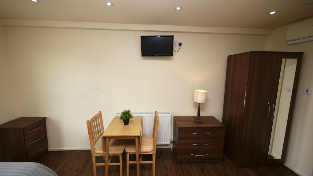 Property photo 3 of 3