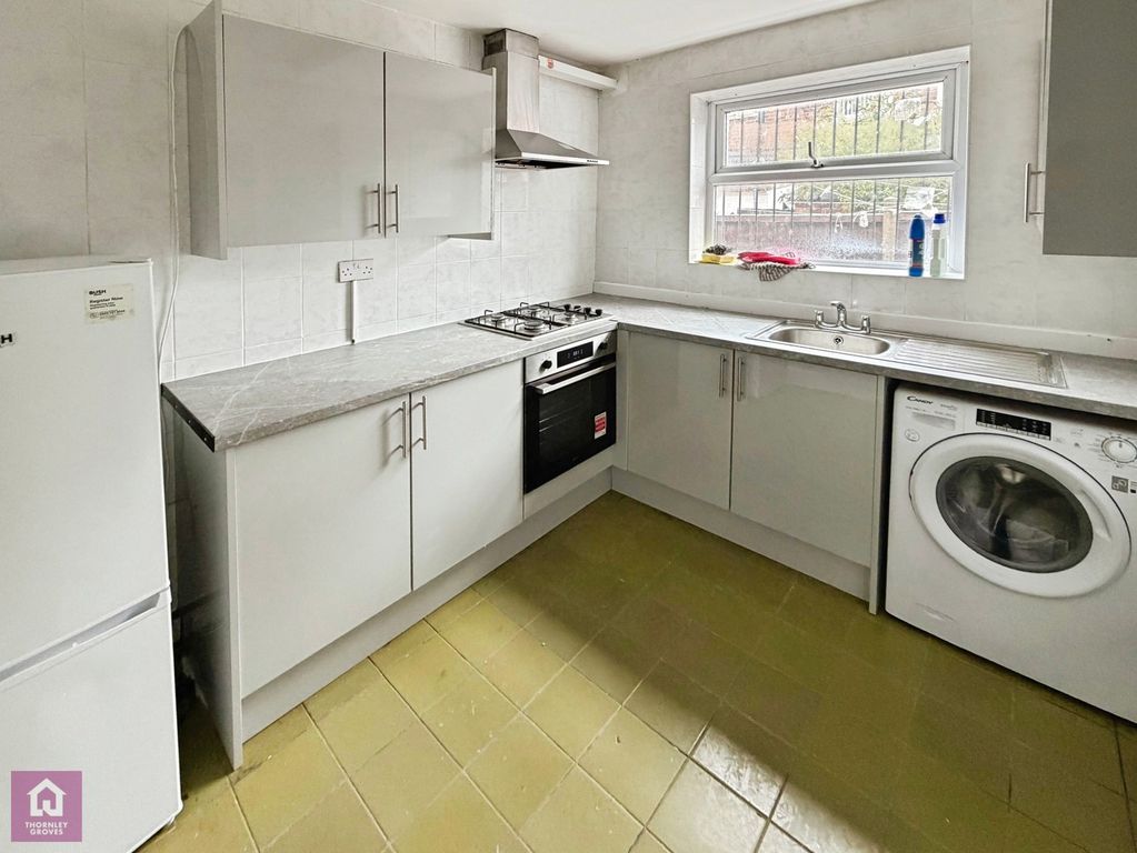 Property photo 3 of 10 Pbox-Img.Jpg