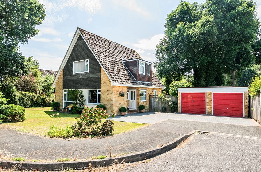 Property photo 1 of 15 1313663-20-685578...