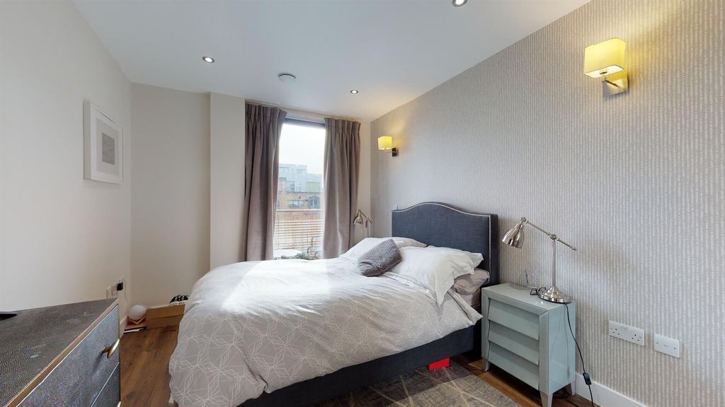 Property photo 2 of 11 61Eff78540d262001150Ec90-Fbaed69E-Fdc9-4637-Bc25-d