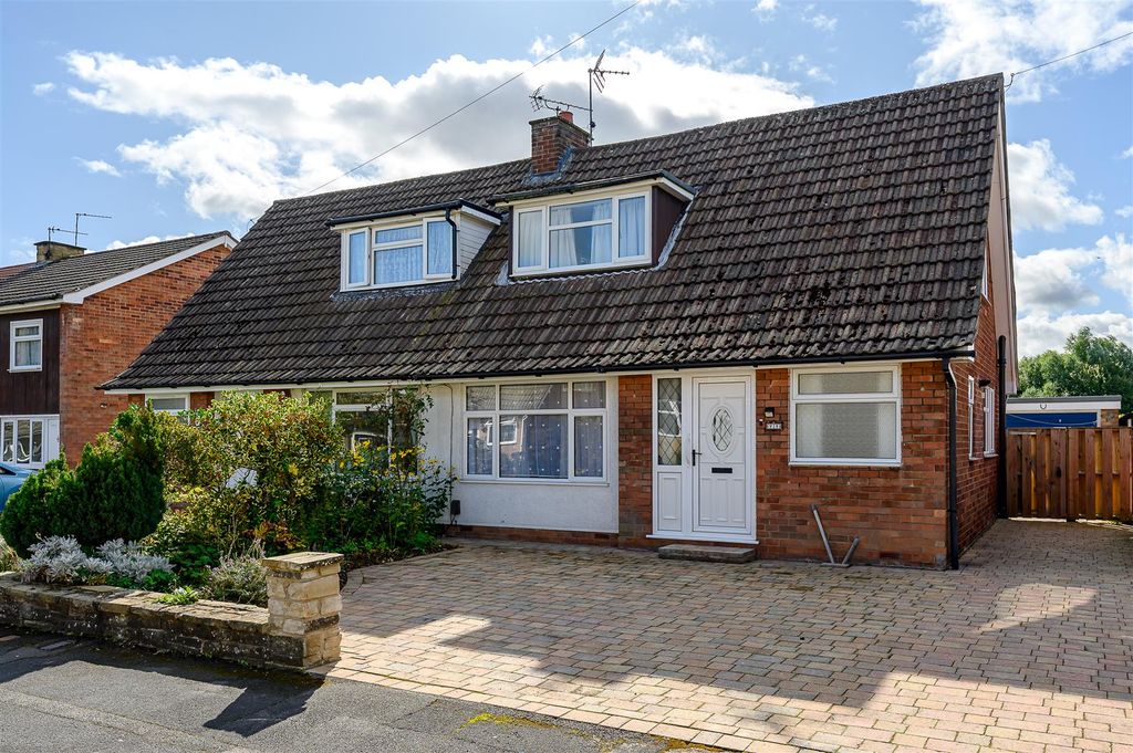 Property photo 1 of 15 External