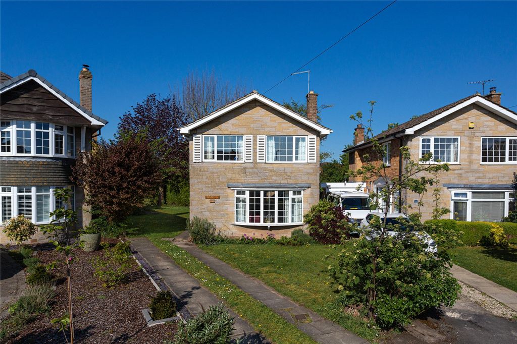 Property photo 1 of 12 Photos