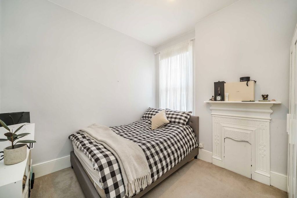 Property photo 3 of 5