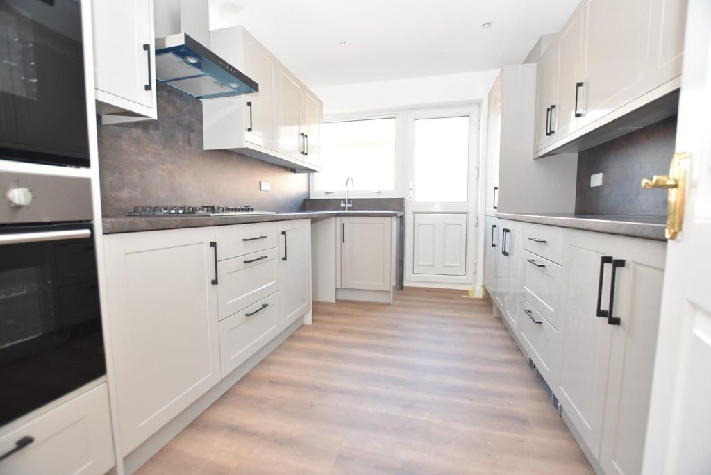 Property photo 2 of 15 Kitchen.Jpg