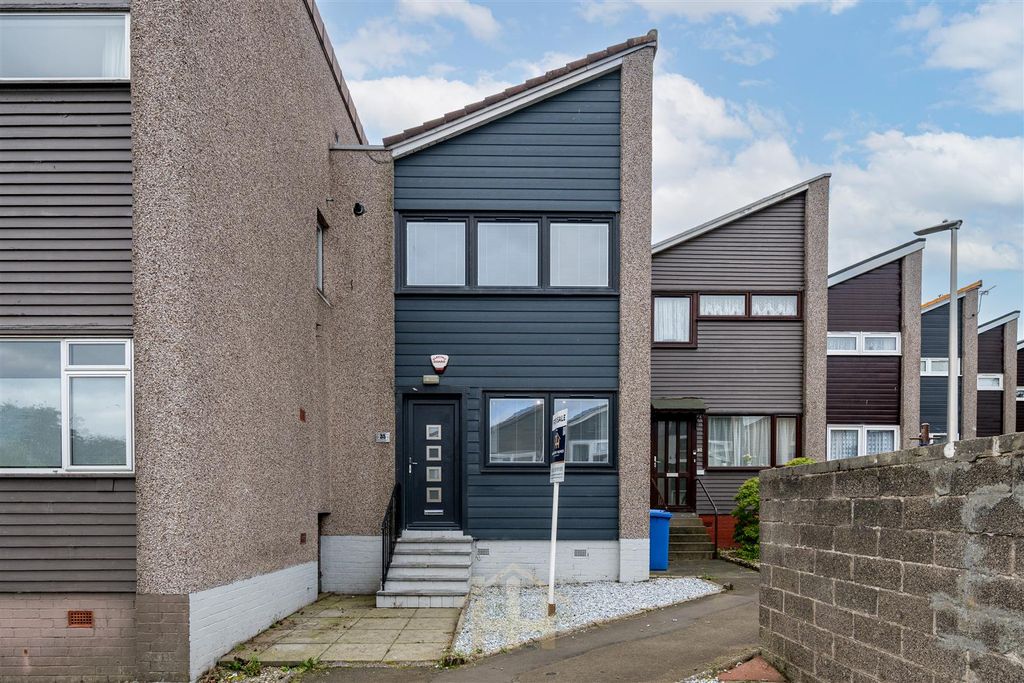 Property photo 1 of 14 Z92_9024-Edit.Jpg