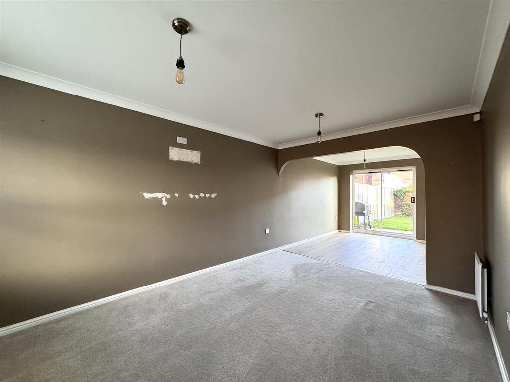 Property photo 2 of 19 Lounge/Diner